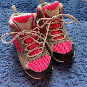 Columbia size 1 girls hiking boots